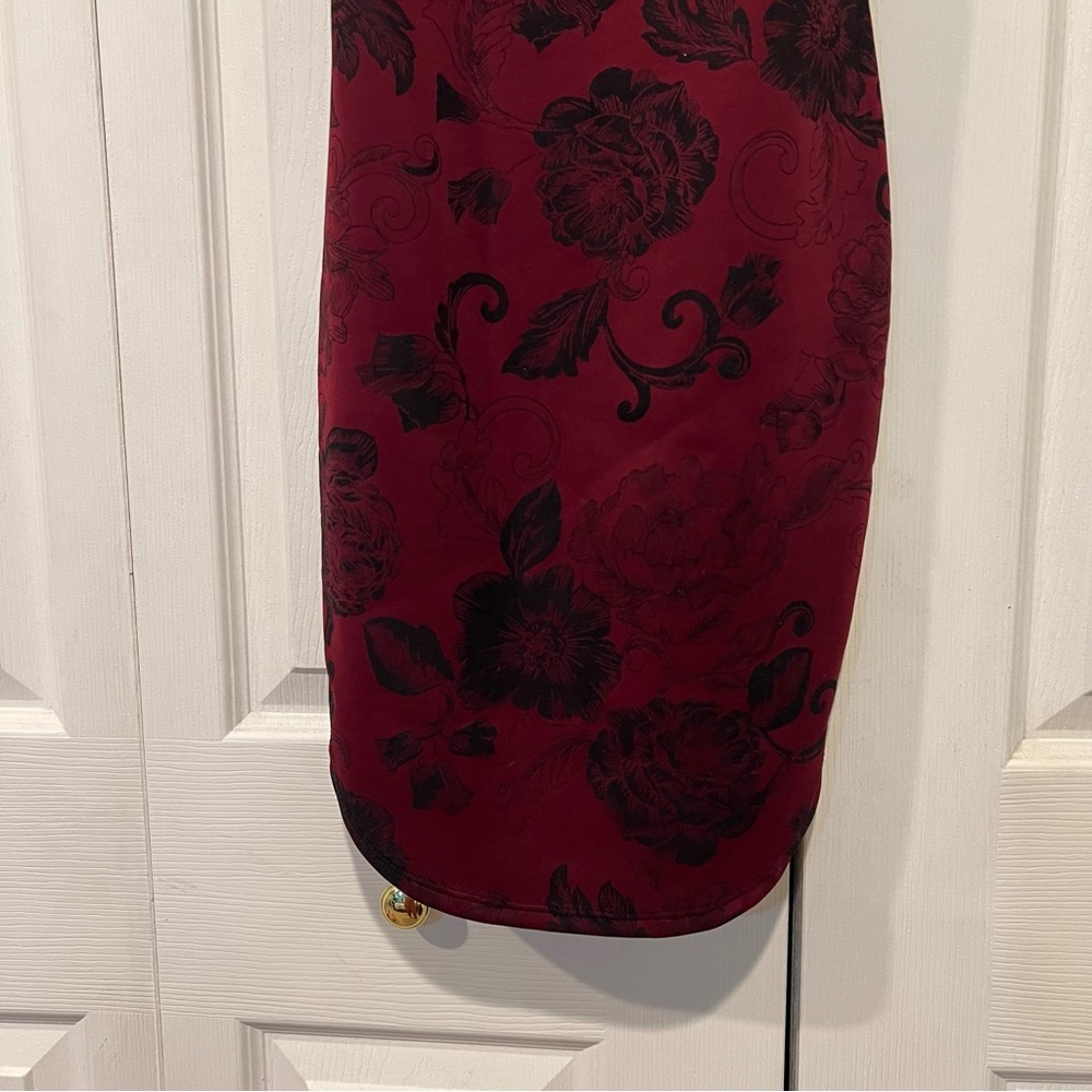 🍏 Seduction Black and Maroon Body Con Dress - Small - Picture 3 of 7